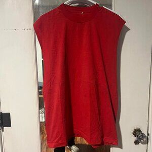 Red sleeveless vintage t-shirt with a relaxed fit